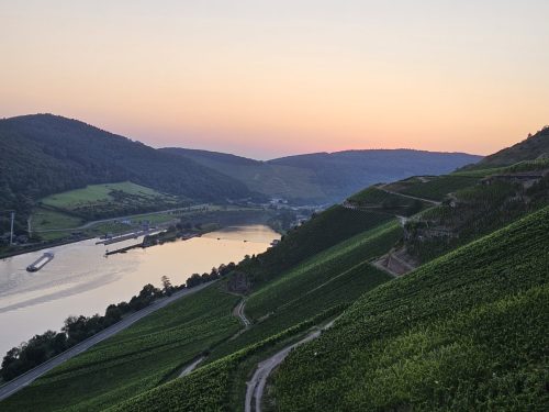 Sonnenuntergang an der Mosel